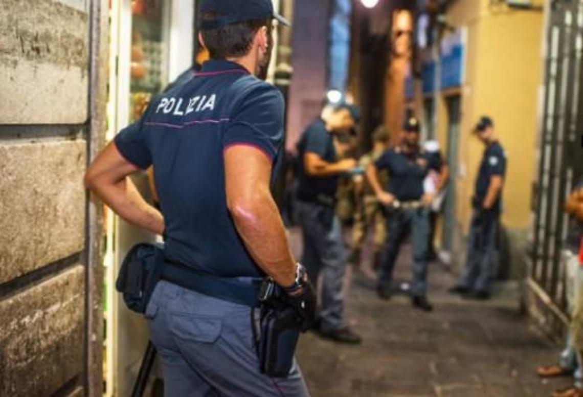 Violazioni in materia anticendio e mancata esposizione dei prezzi: due bar nei guai