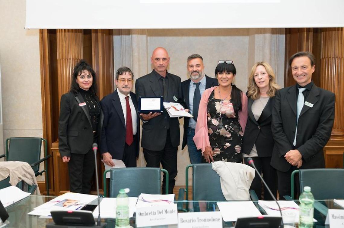 Il vincitore del Premio OT &egrave; Mirco Ciccola con l&rsquo;opera scultorea &lsquo;&rsquo;Sei Mia&rsquo;&rsquo;