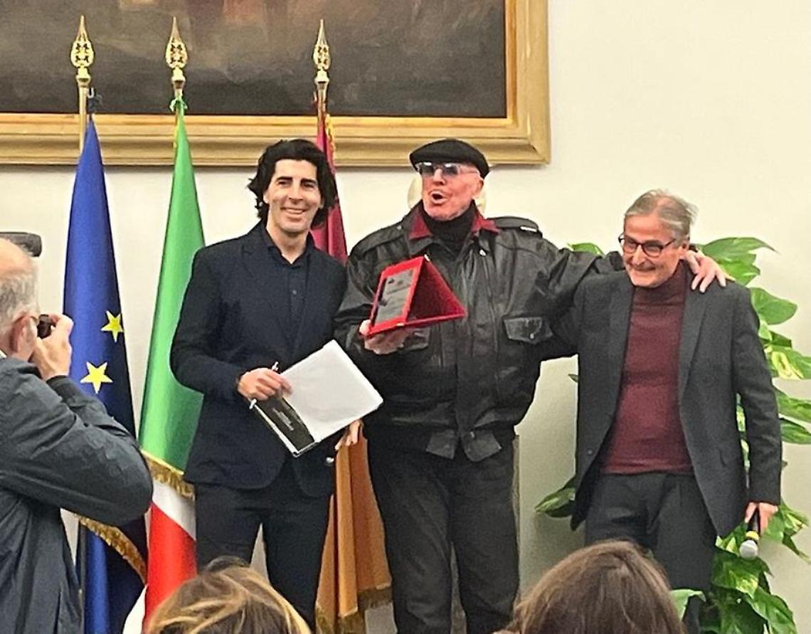 Ad Alex Partexano la targa ITFF Premio Antenna d’Oro della Tivvù
