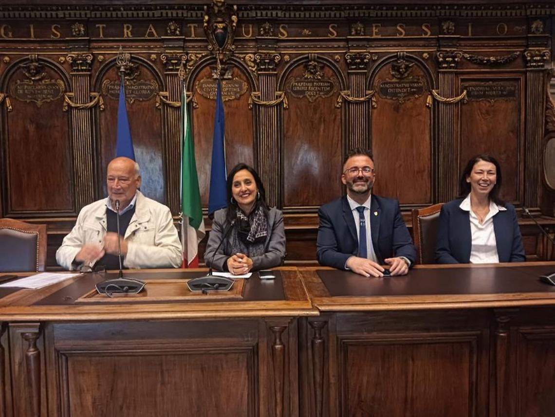 Largo all’undicesima parata della bandiera