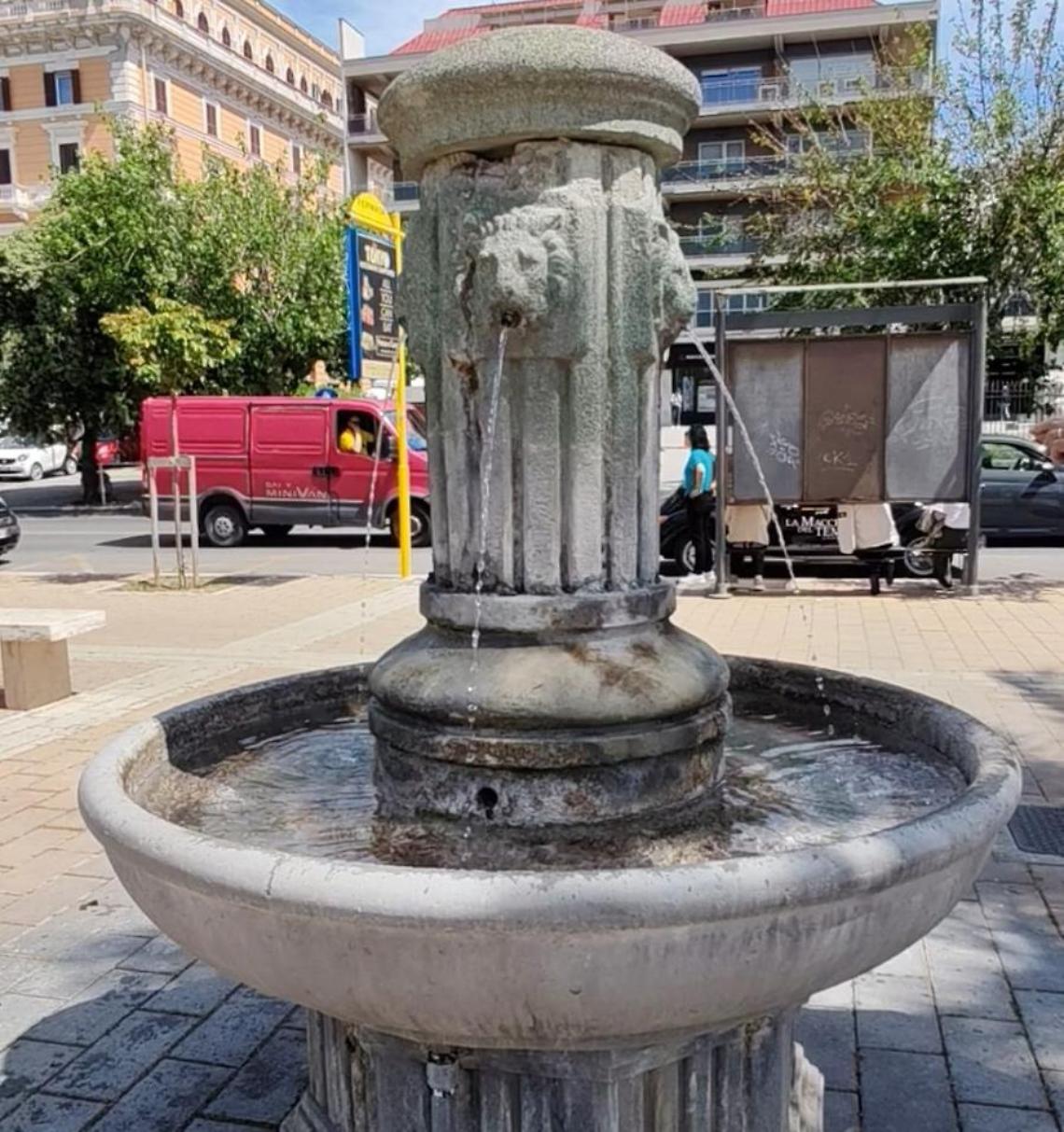 La fontanella del Viale scatena la &ldquo;lite&rdquo; tra Scilipoti e Galletta