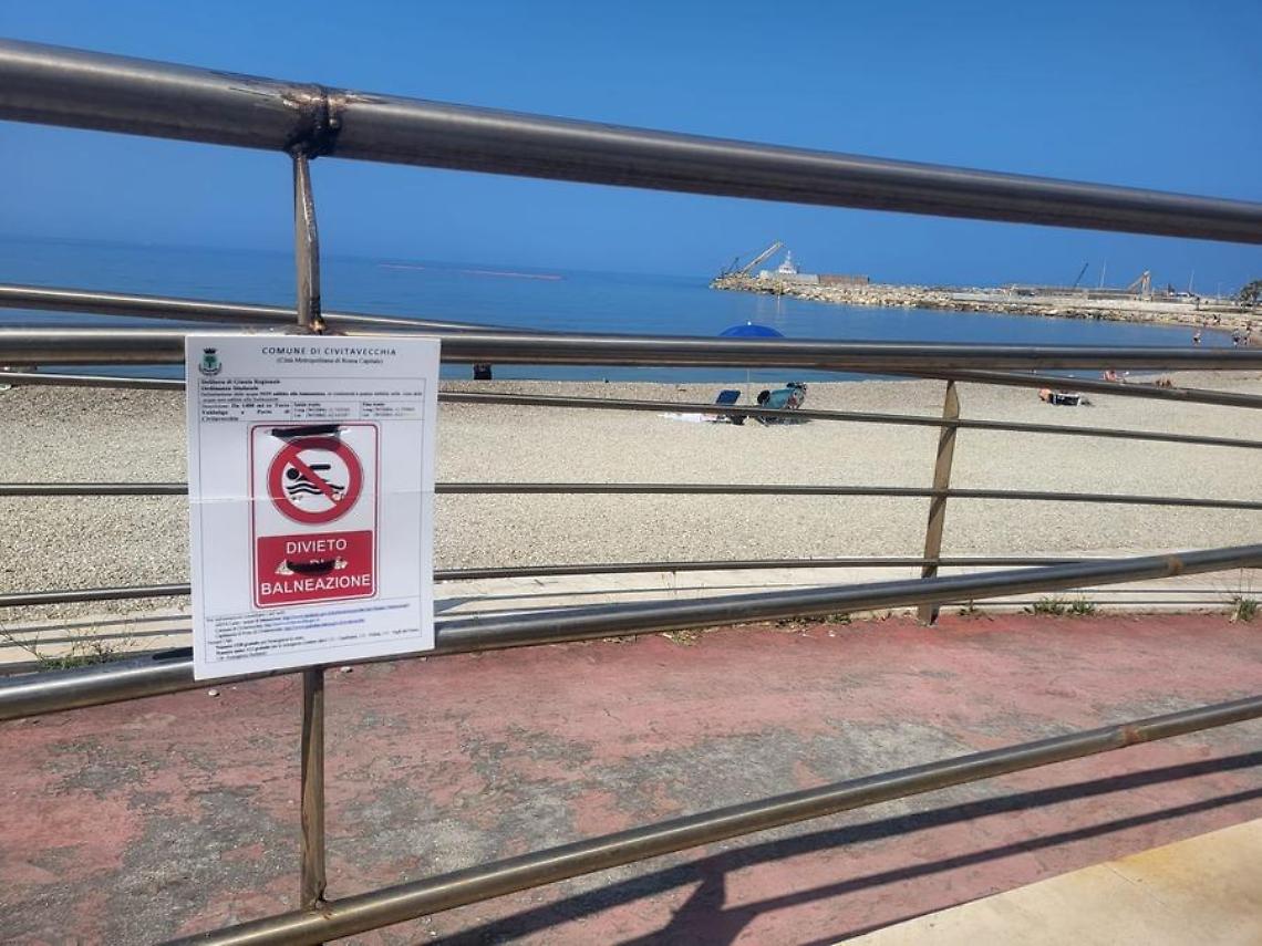 Piendibene e il mare proibito: i silenzi del Sindaco sulla balneazione alla Marina