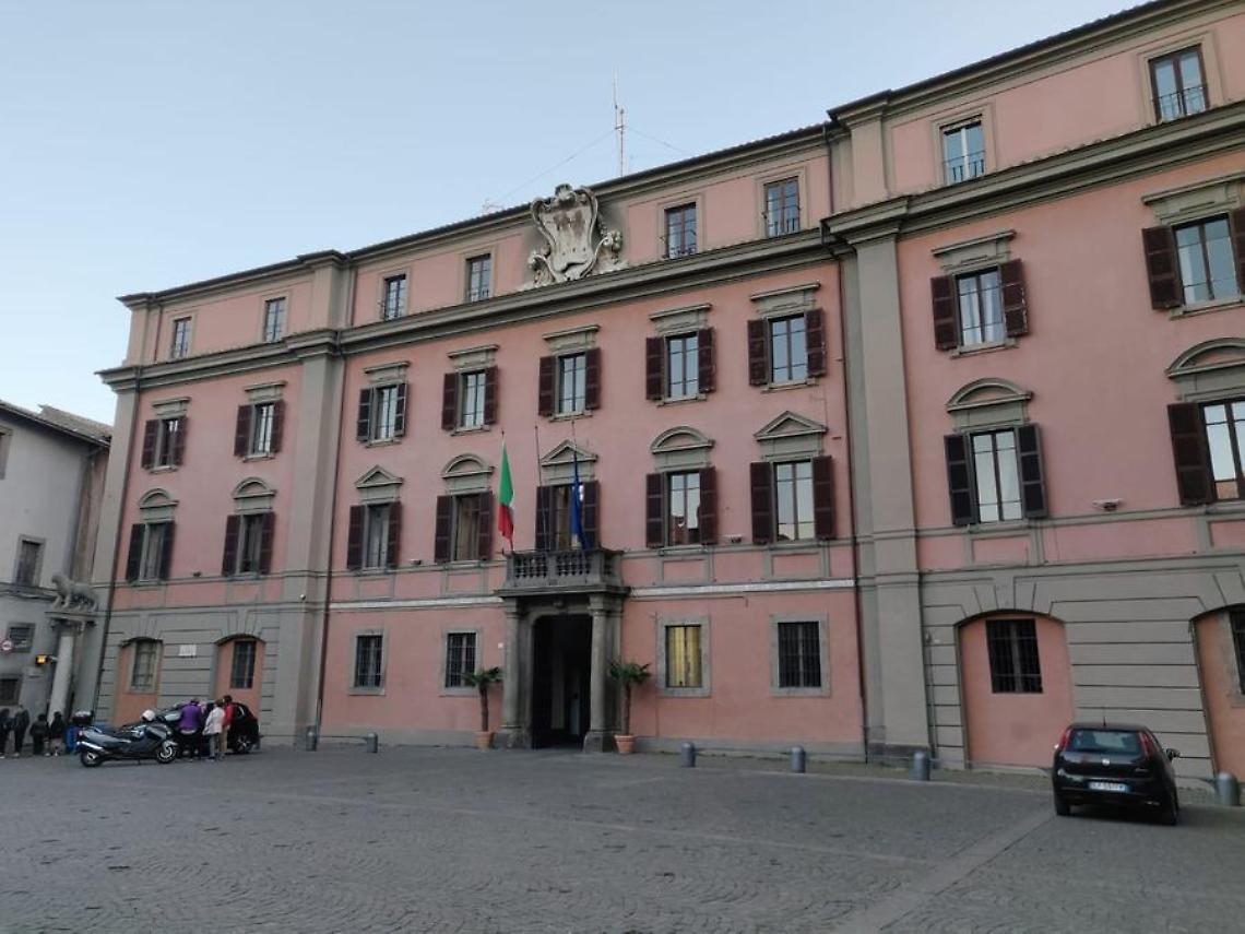 Viterbo, la bomba rinvenuta in aeroporto sarà disinnescata sul posto
