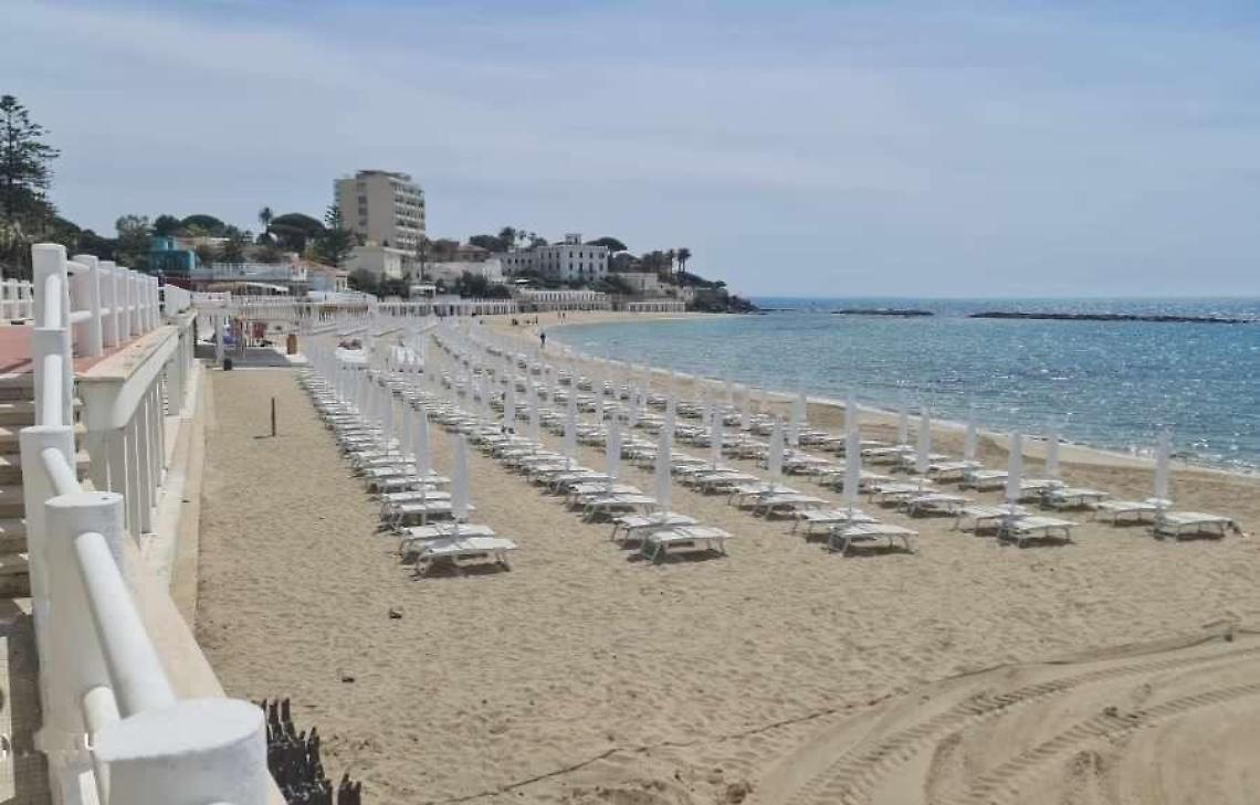Prc: «A S. Marinella un turismo per pochi e ricchi»