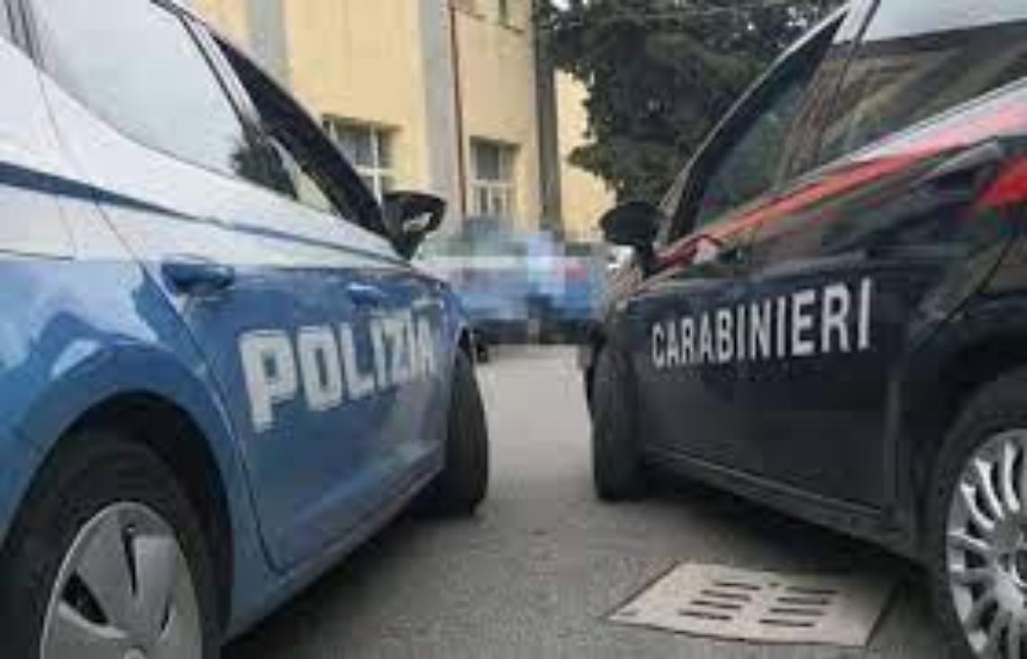 Auto incendiate: raffica di arresti