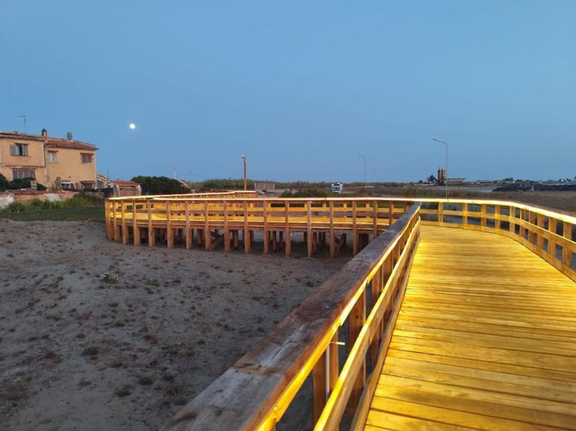 Ripristinata l’illuminazione sulla nuova passerella ciclopedonale tra Lungomare della Salute e via del Faro