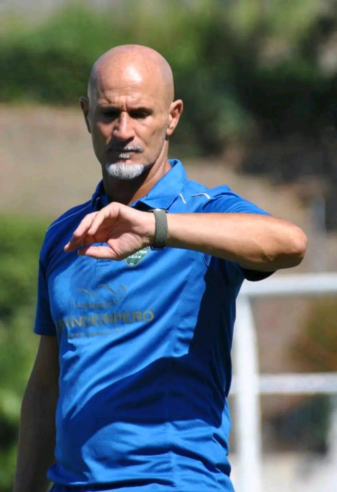 Ferretti con la mente verso Tolfa e il derby con il Ladispoli: «Siamo pronti, daremo cuore e anima per iniziare con il piede giusto»