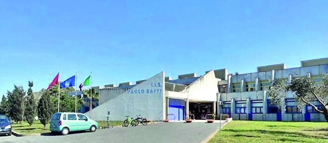 Cedimento nella recinzione del Baffi: delimitata l’area