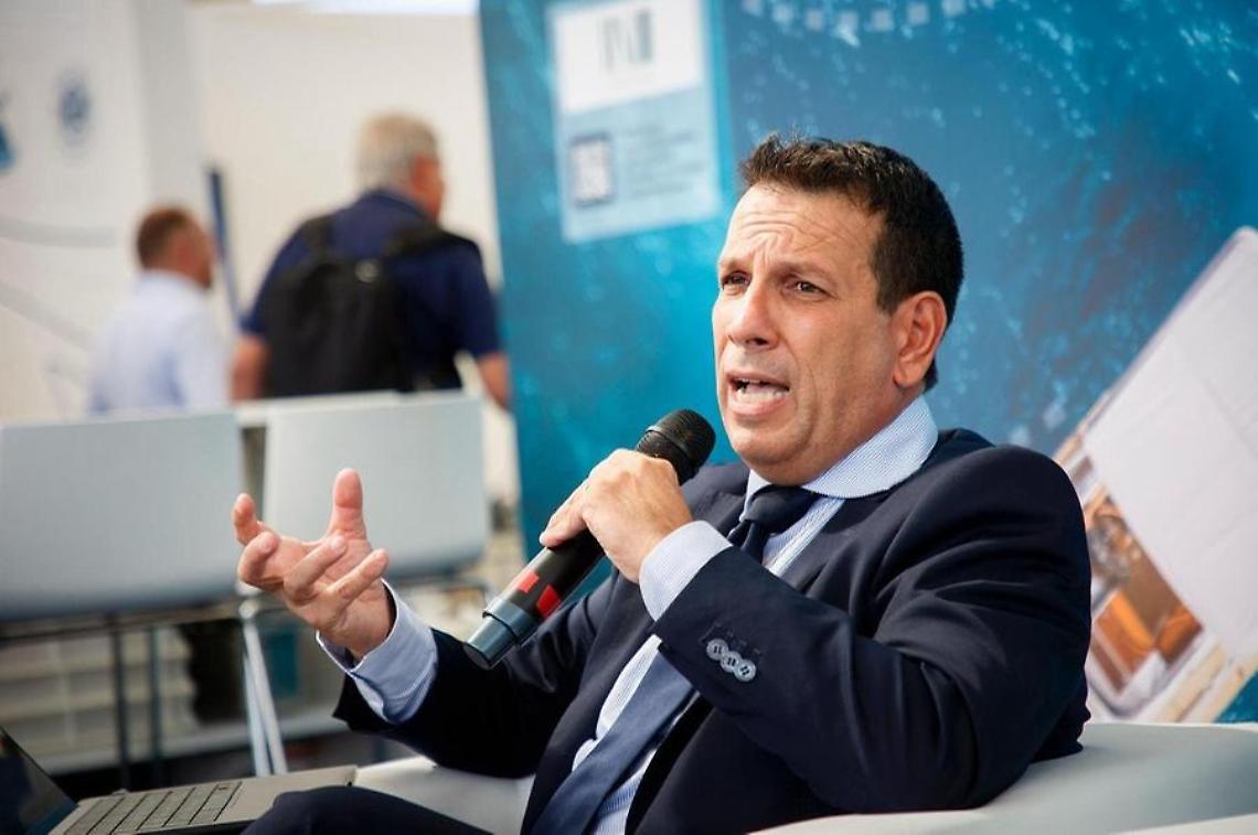 Il Commissario Straordinario dell'AdSP Raffaele Latrofa al Salone Nautico di Genova