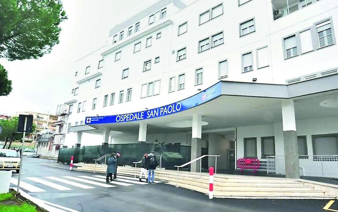 Ingresso al piano -1, mattinata complicata all’ospedale San Paolo