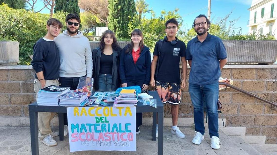 Santa Marinella, bene la raccolta di materiale scolastico realizzata dal consiglio comunale dei Giovani per le famiglie in difficoltà
