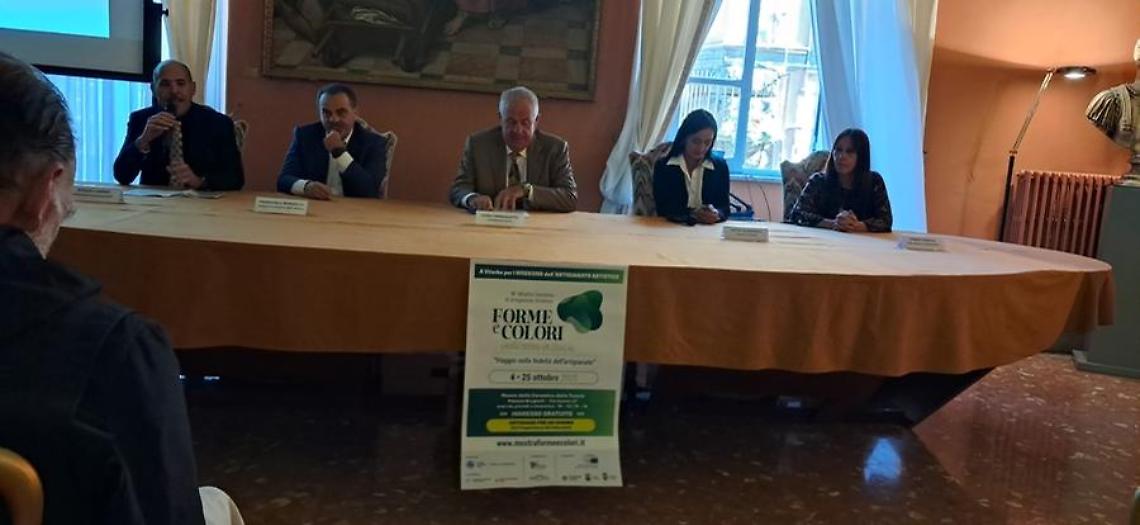 Viterbo: “Forme e colori” compie 18 anni