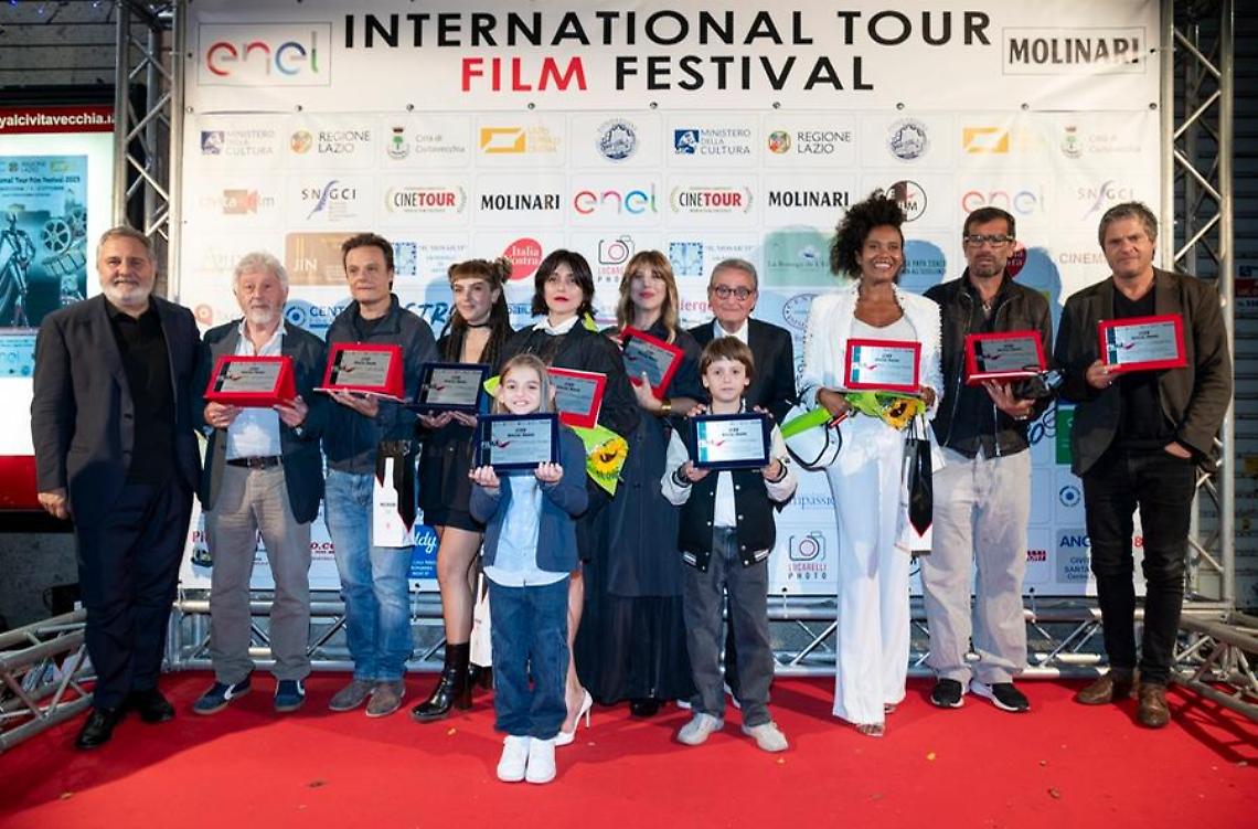Si alza il sipario sull’Itff: sold out per ‘’Unicorni’’