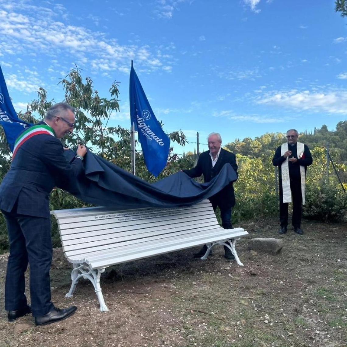 Inaugurata la panchina bianca in memoria delle vittime del lavoro