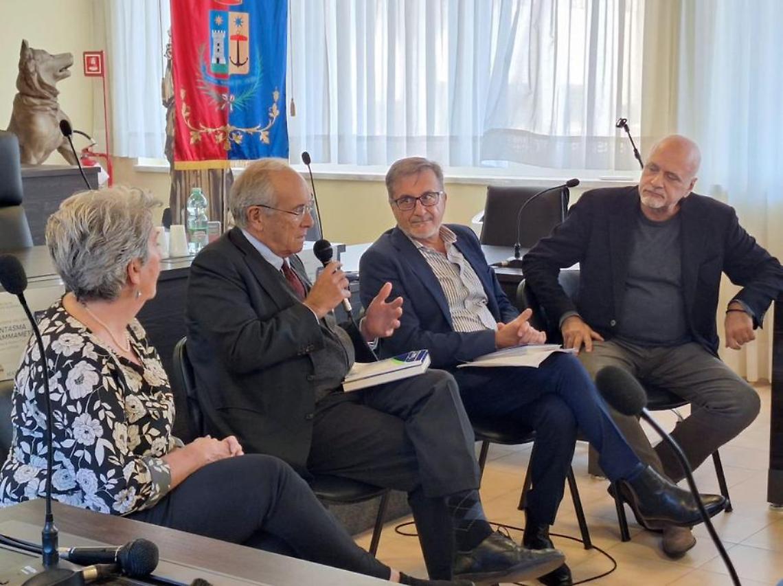 Santa Marinella, “Il Fantasma di Hammamet” di Massimo Franco conquista il pubblico