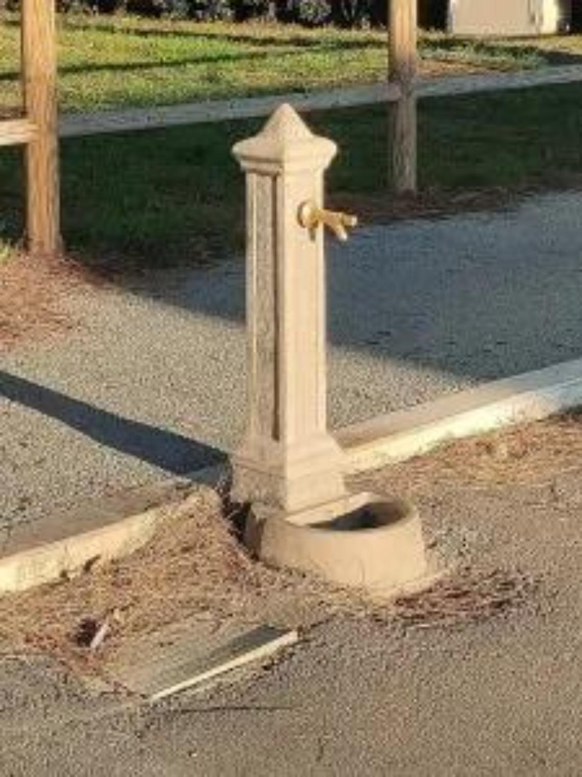 Tarquinia, acqua non potabile nelle fontanelle di viale Mediterraneo e Saline: è polemica