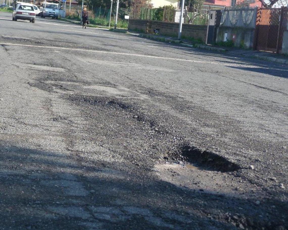 Restyling delle arterie stradali nei quartieri Cerreto e Campo Sportivo: si parte lunedì