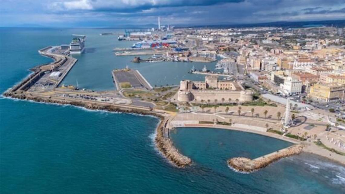 Minosse, i sindacati: «Proroga subito e nuovi traffici in banchina»