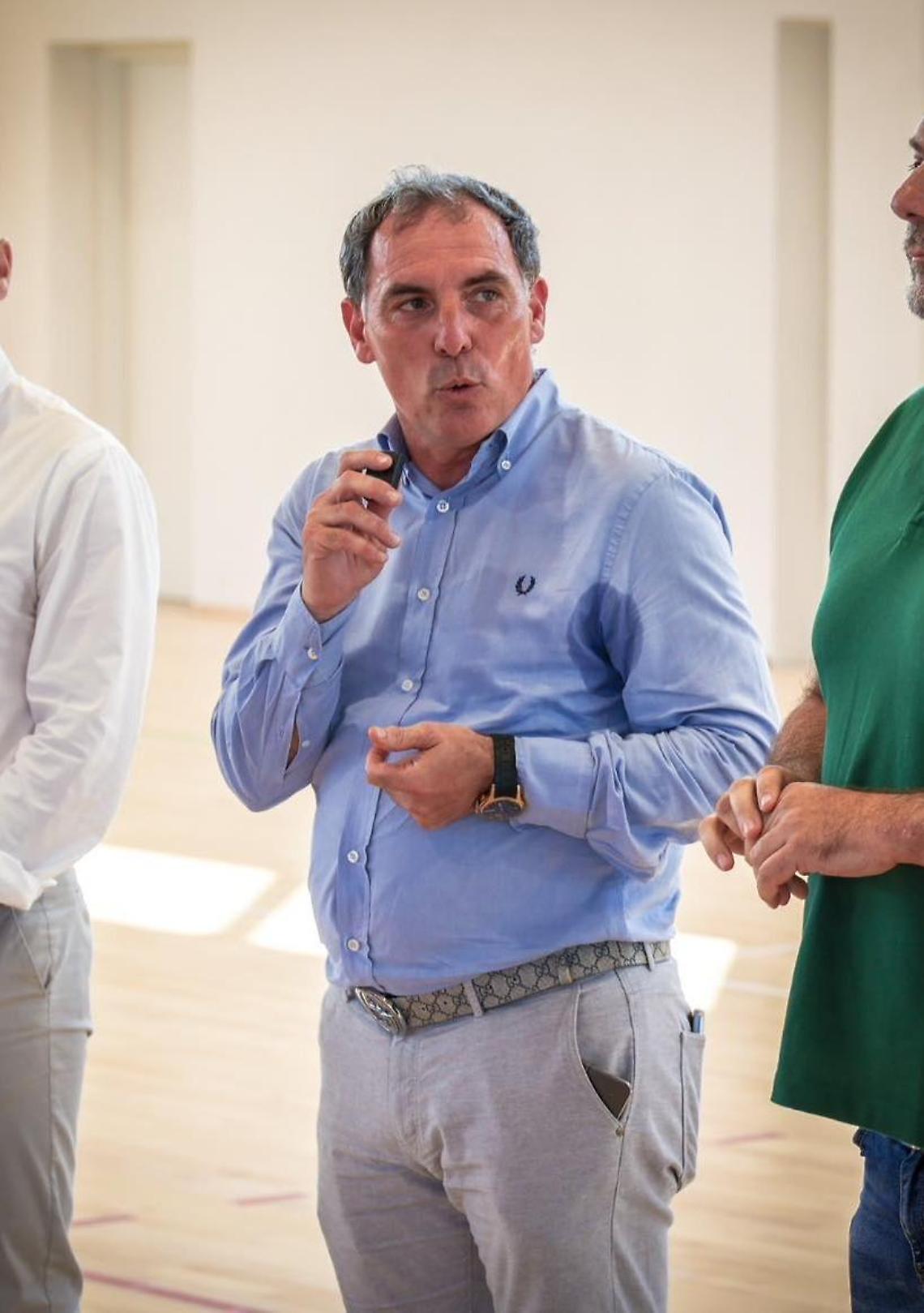 Caos in Forza Italia, il consigliere Penge “sfiducia” l’assessore Feduzi