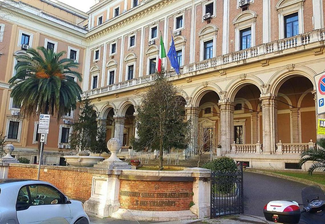 Ncc Italia: “Il ministero dei Trasporti porta avanti una guerra personale, lavorare insieme per il settore”
