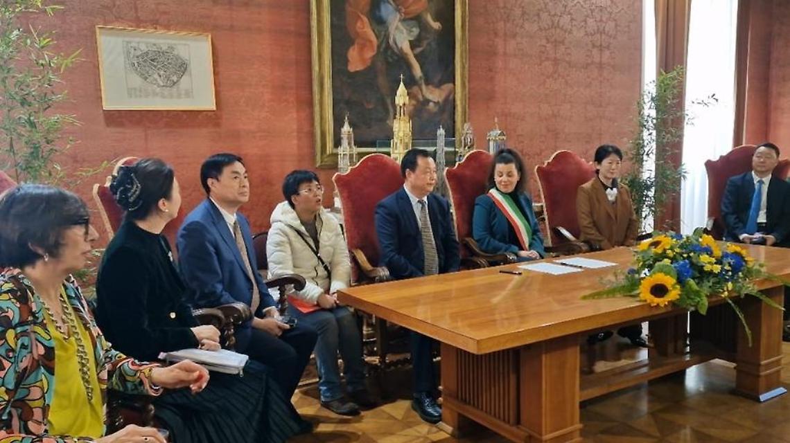 Viterbo stringe alleanze con comitati cinesi