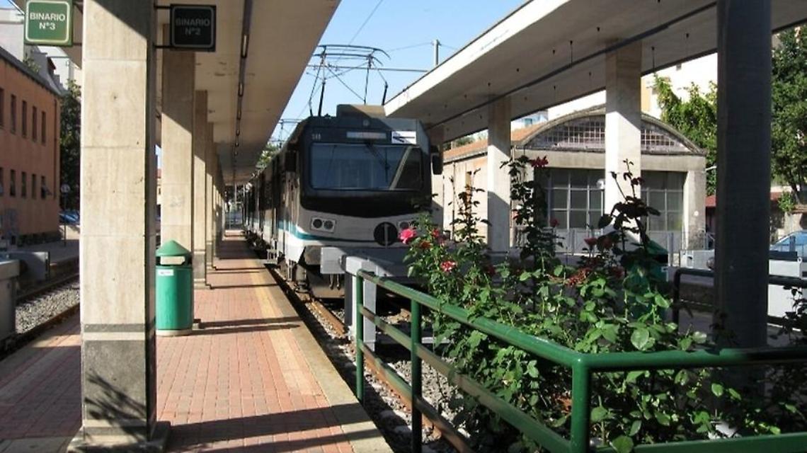 «Pendolari bloccati all’ingresso della stazione di Grotte S. Stefano»