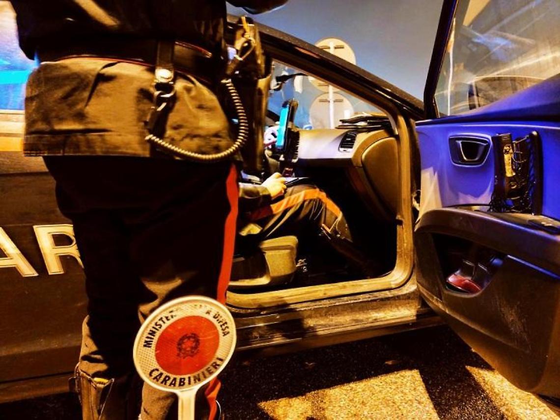 Viaggiano con arnesi da scasso