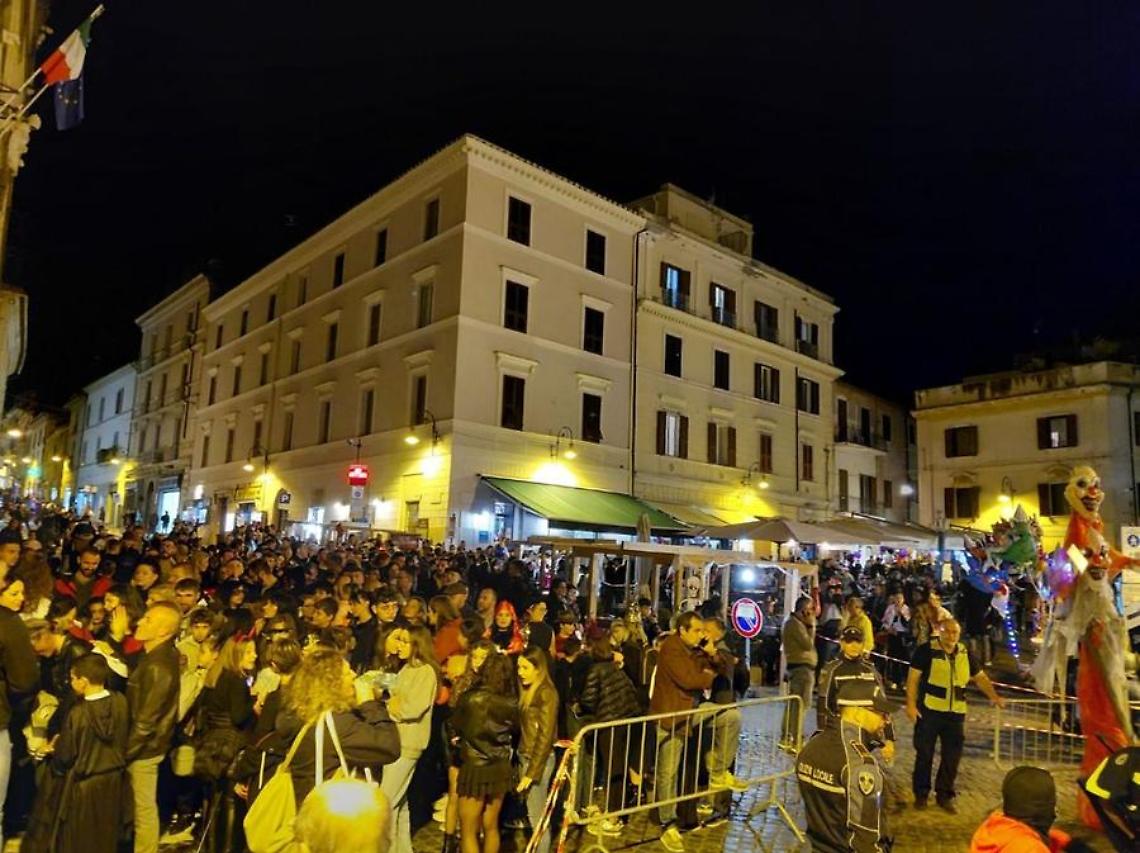 A Tarquinia oltre 5mila persone per la festa di Halloween 2025