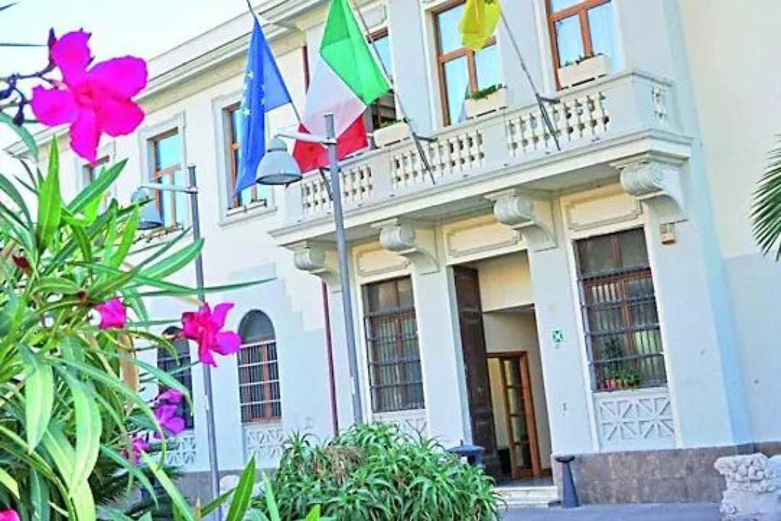 Comune, concorso pubblico per la copertura di 6 posti a tempo pieno e indeterminato di istruttore amministrativo