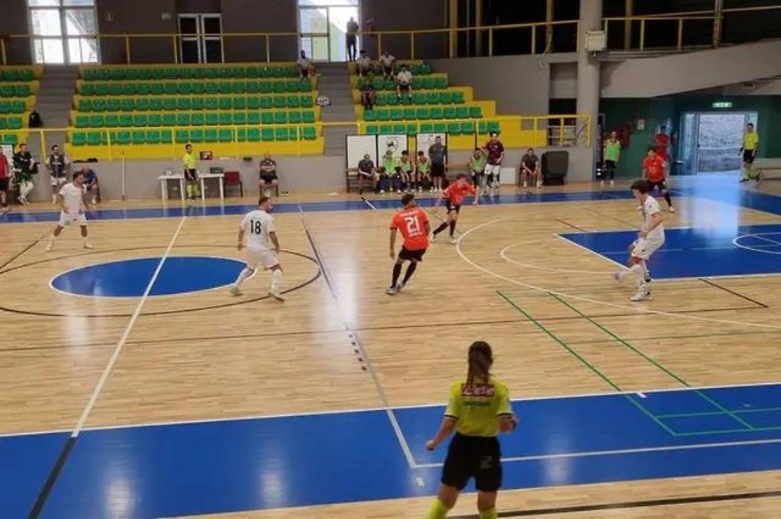 Futsal, evita il volo del calabrone