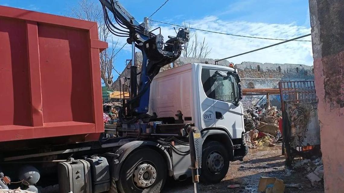 Allarme radioattività: tre camion Csp fermi da settimane alla discarica di Viterbo
