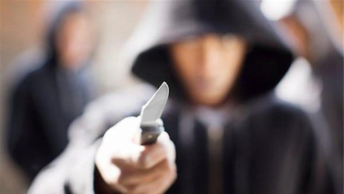 Rapina la notte di Halloween: denunciati 4 giovani tra cui una 18enne