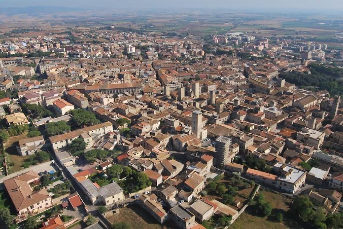 “Tra storia e memoria”, passeggiata gratuita nel centro storico di Tarquinia