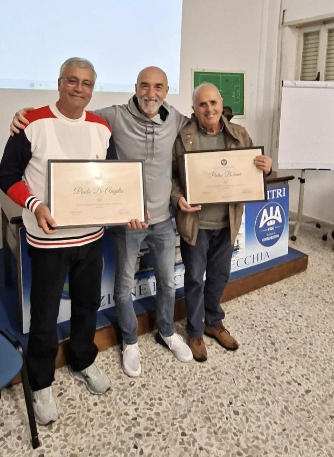 Pietro Burani e Paolo De Angelis premiati per aver raggiunto 50 anni di tessera