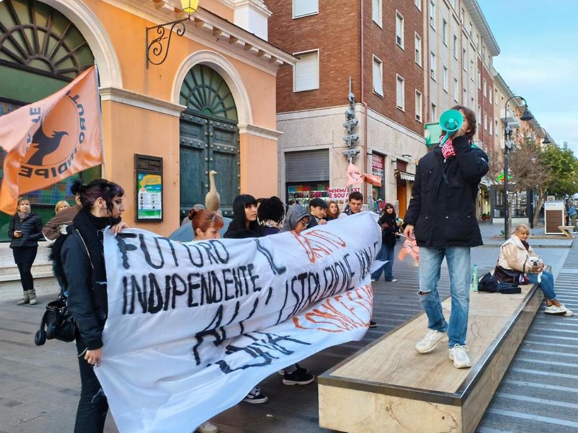 Studenti in piazza per il Guglielmotti