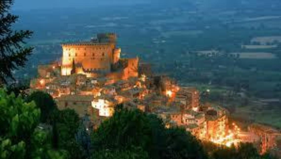 “Natale al Castello”: un mese di magia tra luci, spettacoli e tradizione