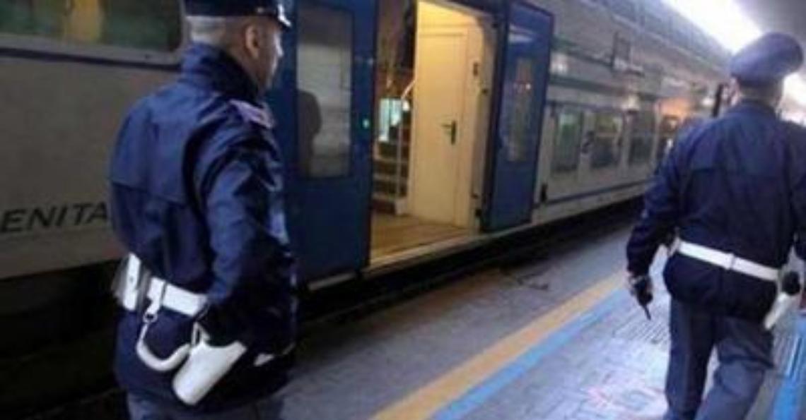 Sprovvisto di biglietto semina il panico