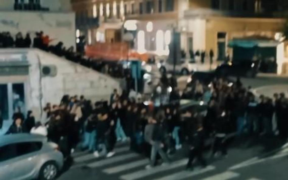 Varchi pedonali di accesso al porto chiusi dalle 20 alle 6 nel weekend