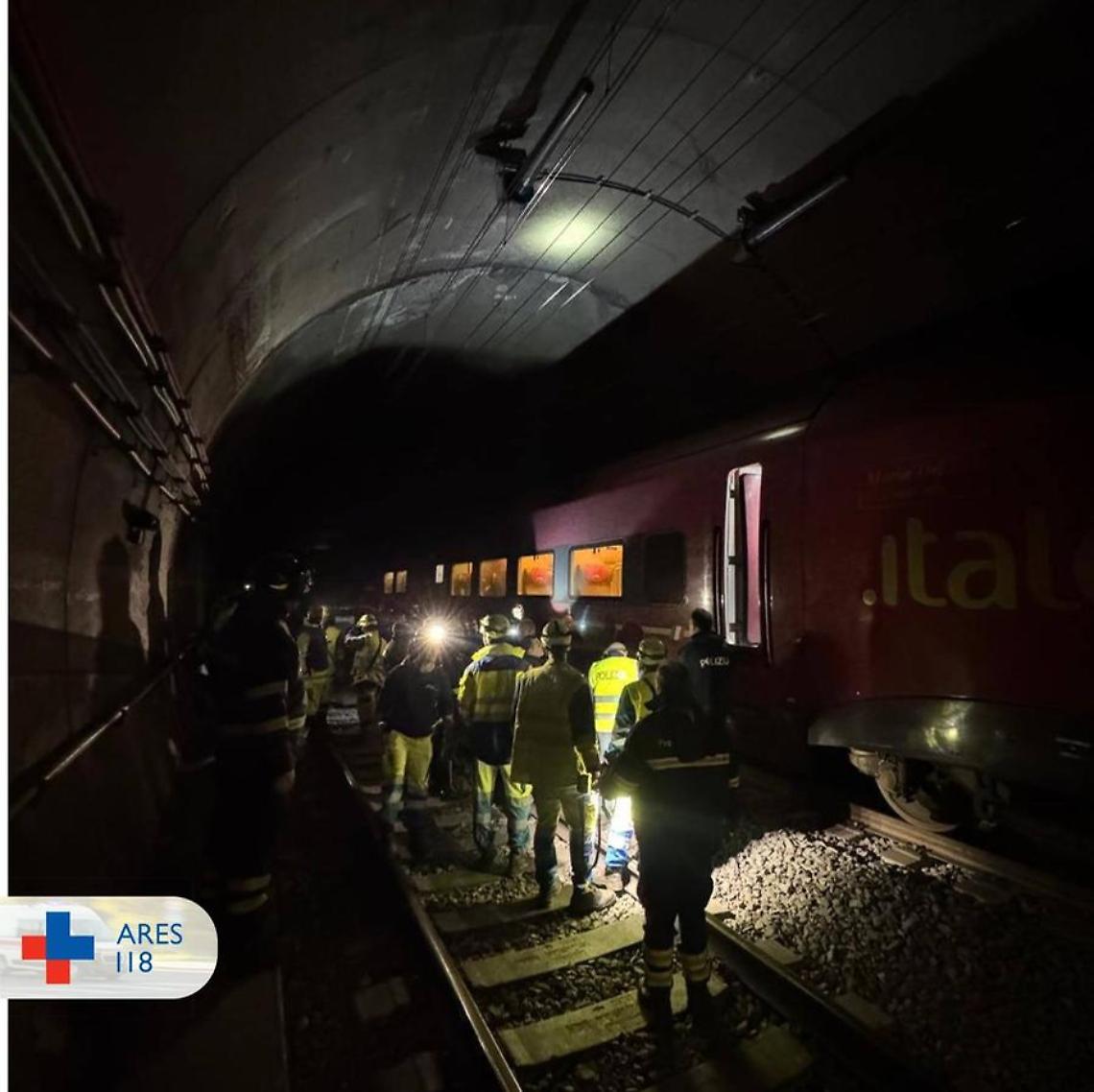 Treno Italo bloccato in galleria a Orte, soccorsi 460 passeggeri
