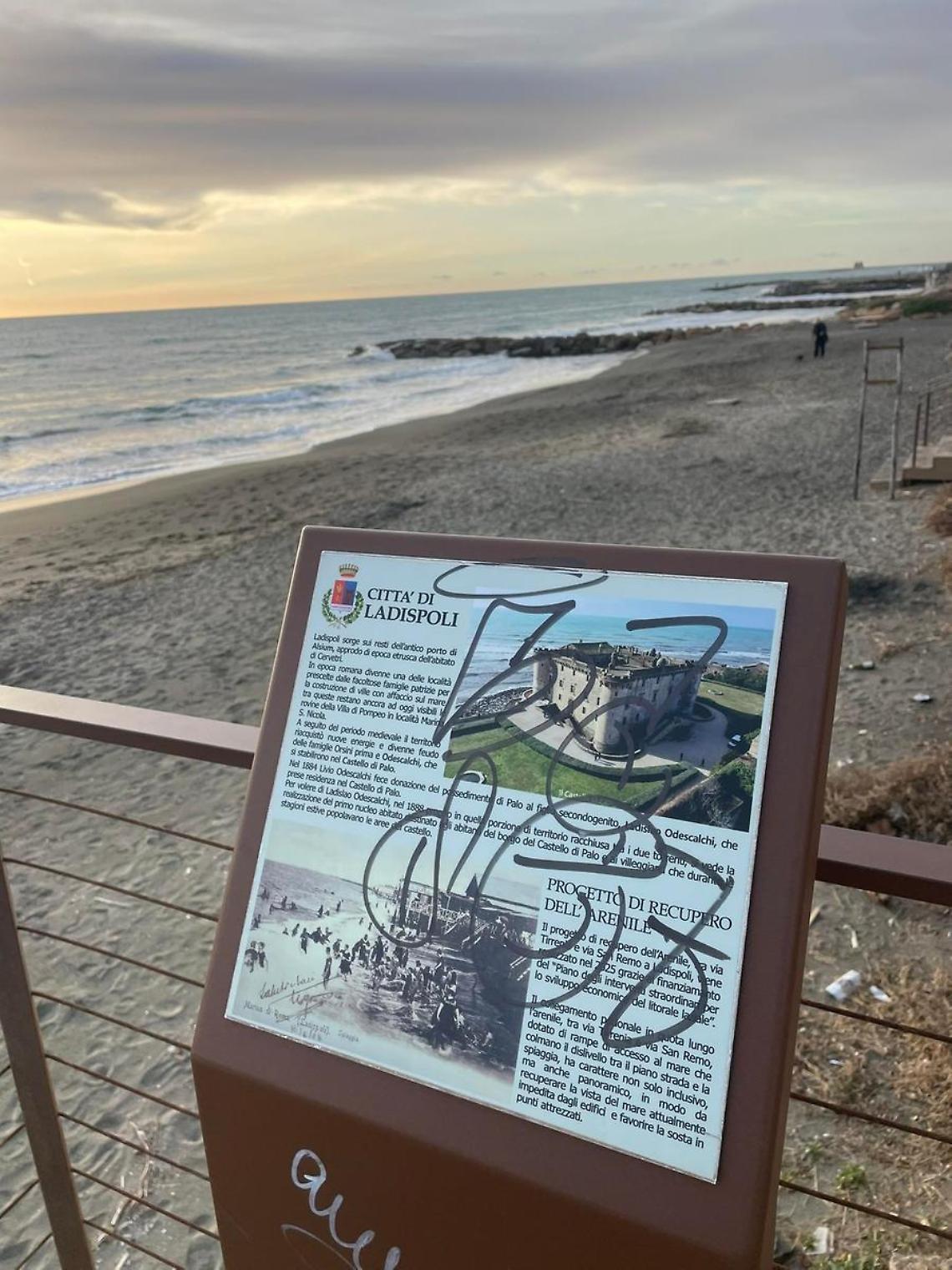 Lungomare, incivili ancora in azione