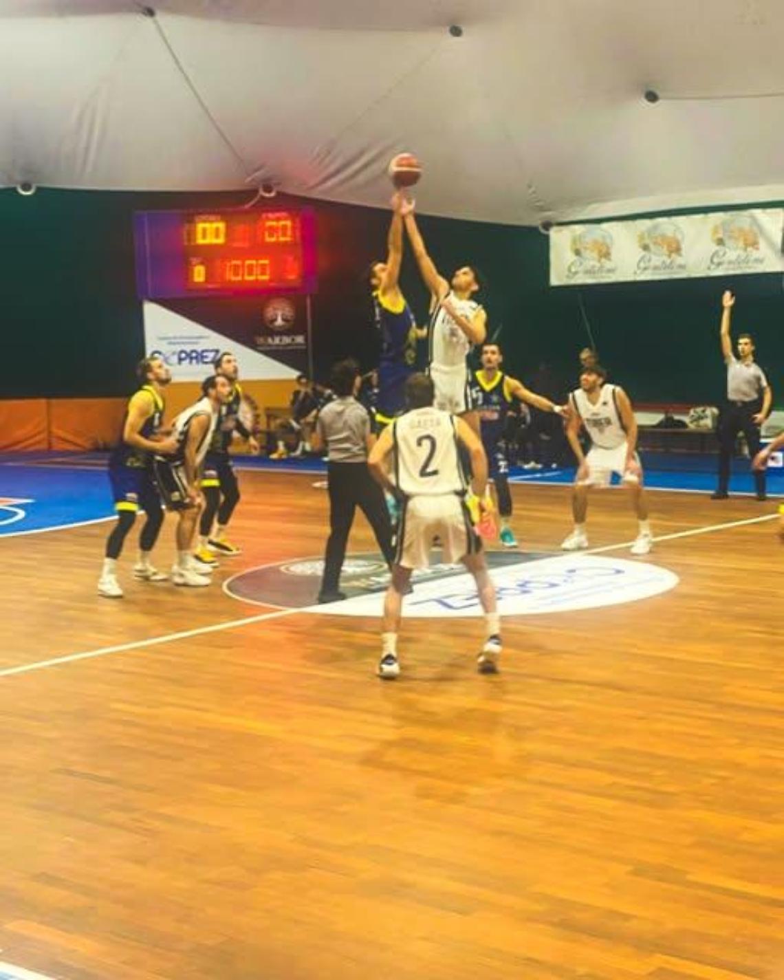 Black out Stella Azzurra contro Tiber