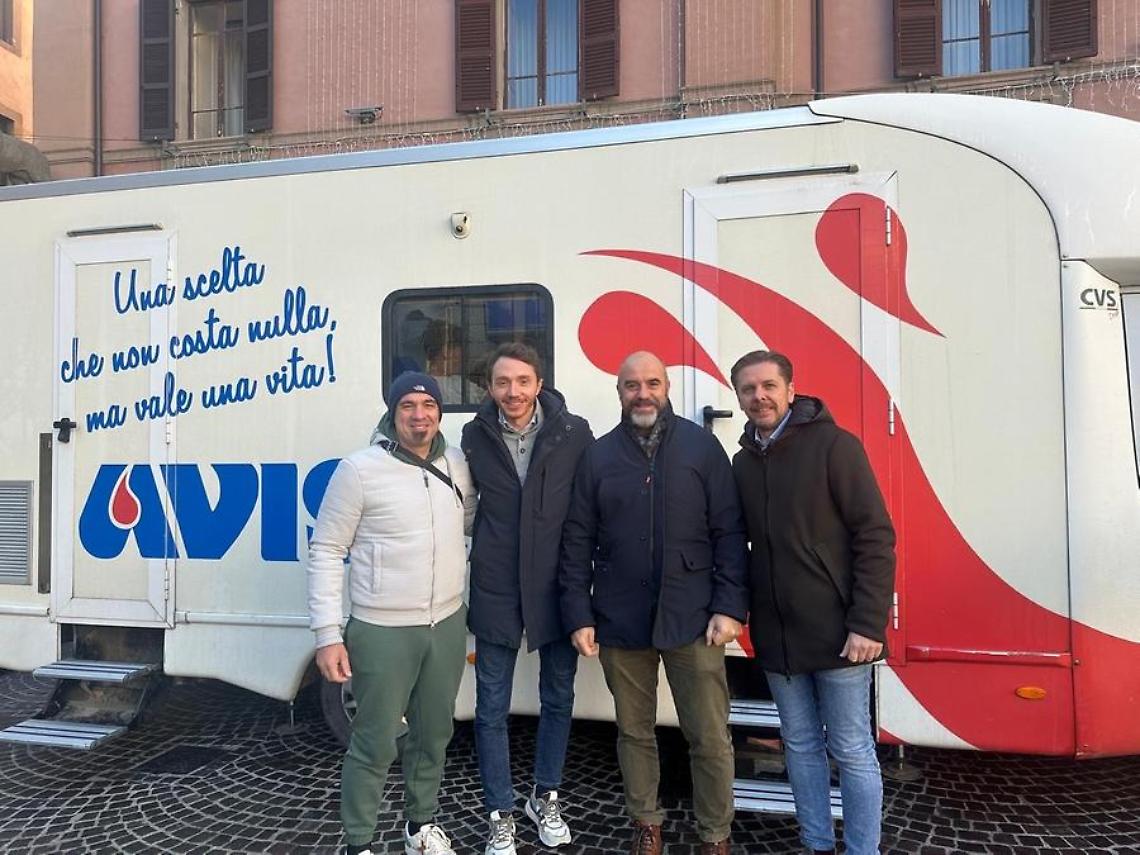 Autoemoteca Avis in piazza del Plebiscito, raccolte 16 sacche di sangue
