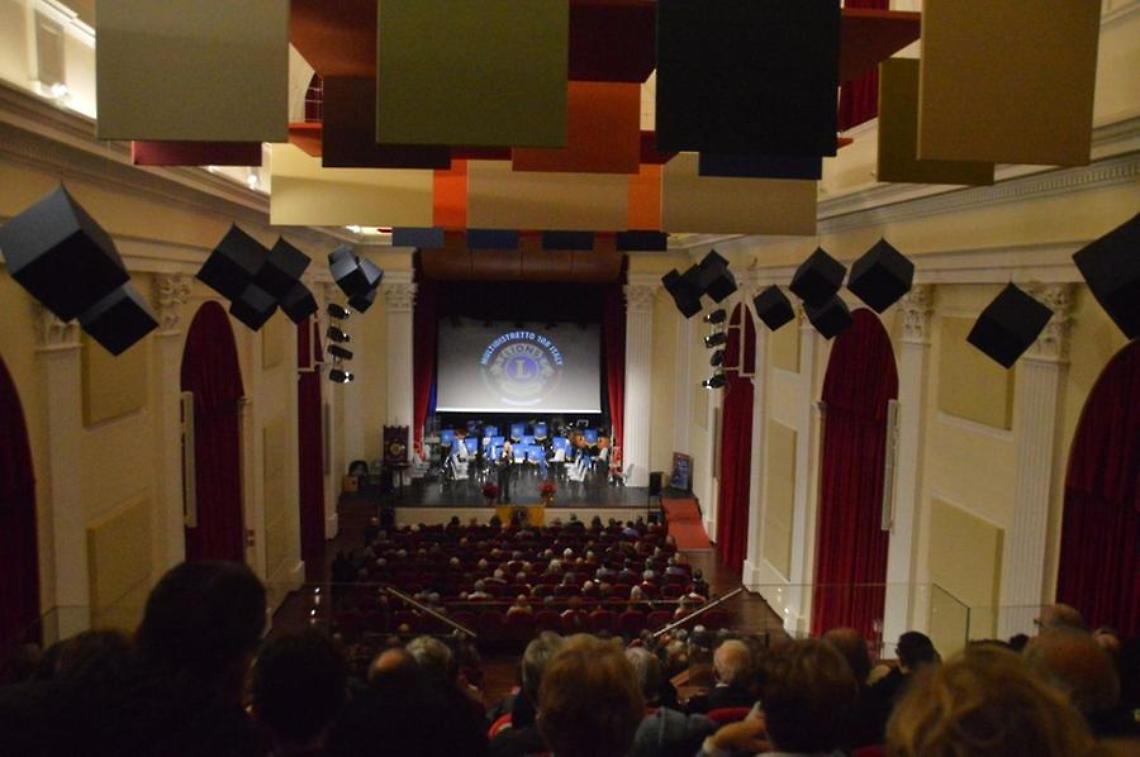 Successo per il concerto “Aspettando… il Natale 2025”, teatro “Rossella Falk” esaurito e 2.300 euro dalla raccolta fondi