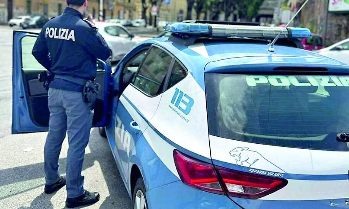 Rubano un motorino e tentano la rapina: arrestati