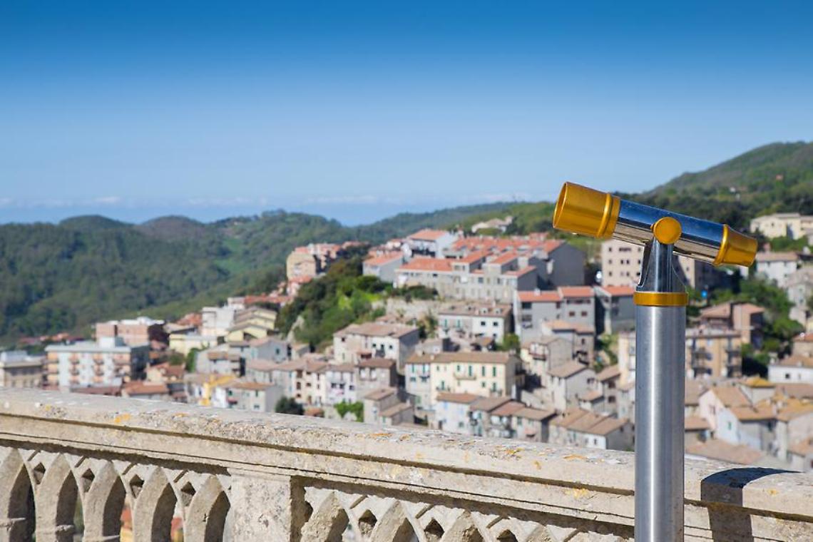 A Tolfa &ldquo;Le luci della bellezza&rdquo; di Anna Maria Travagliati