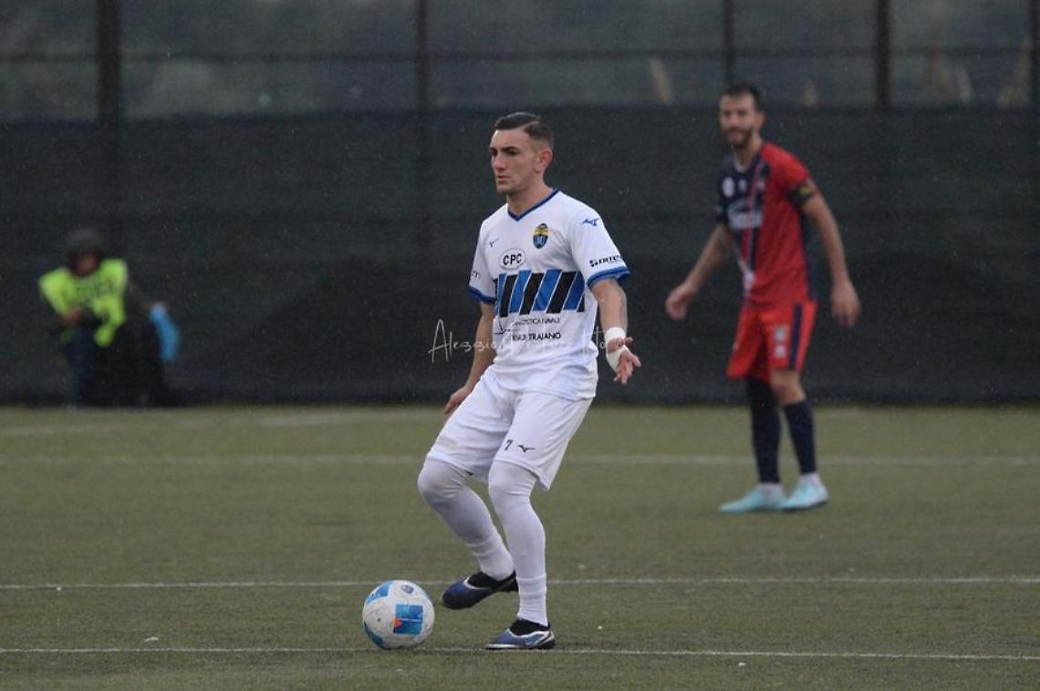 Mocanu trascina ancora la Vecchia di Macaluso: e segna anche Fontana