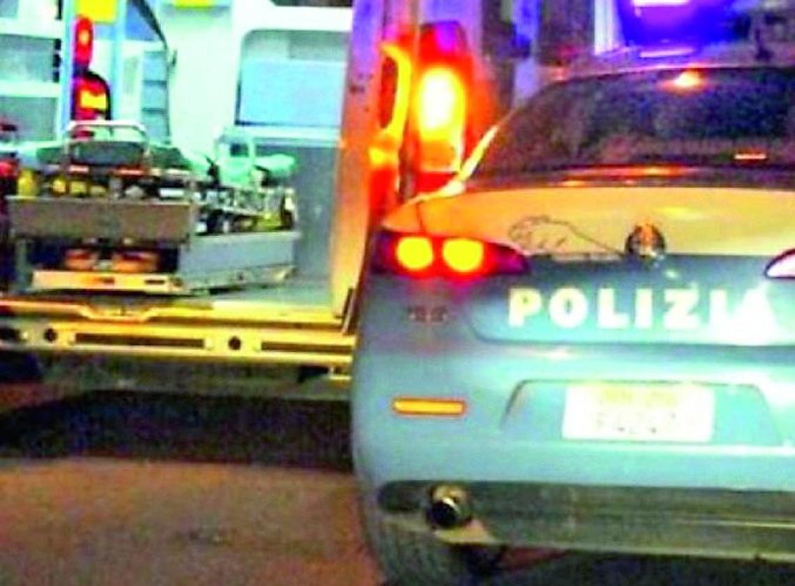 Tredicenne trovato morto nella notte sotto casa: indagini a tutto tondo