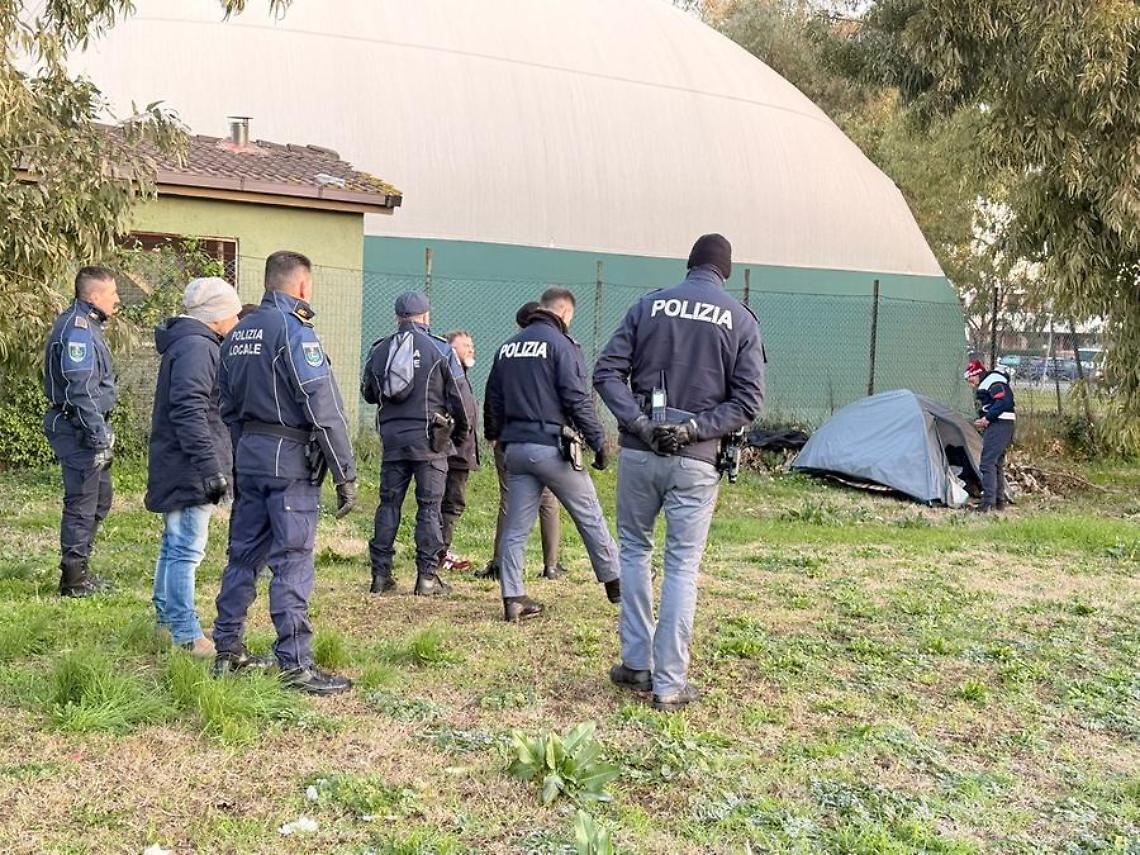 Blitz interforze contro le tendopoli