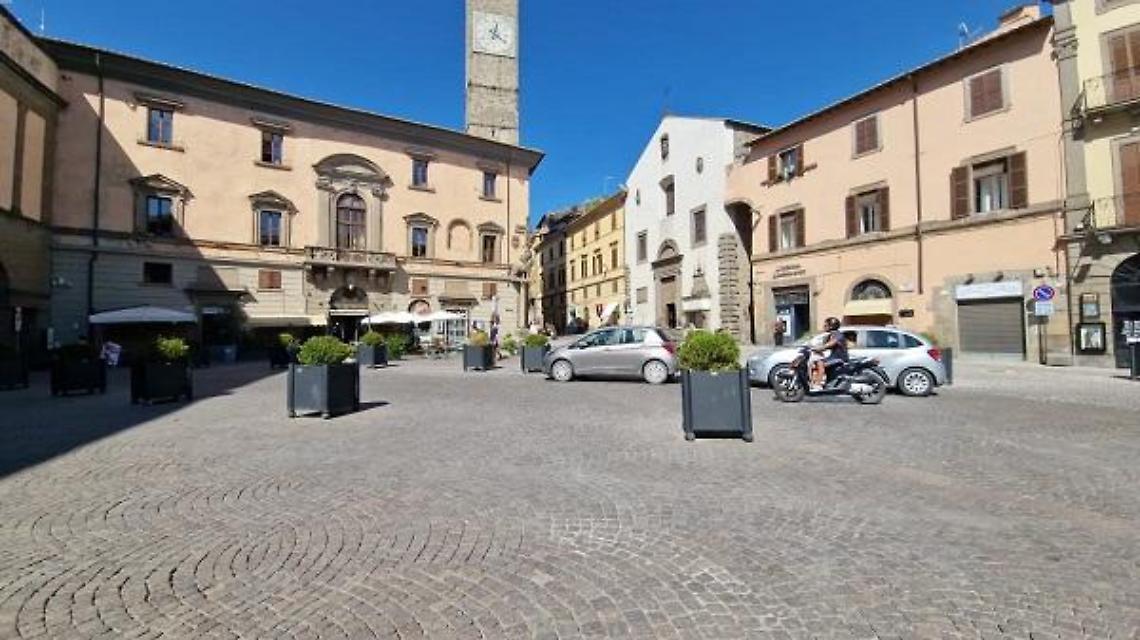 &laquo;Ripresa lavori in piazza del Comune entro quattro mesi&raquo;