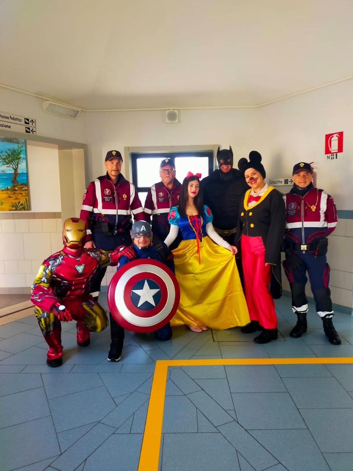 Al Bambin Ges&ugrave; per i piccoli arrivano Batman e Iron Man